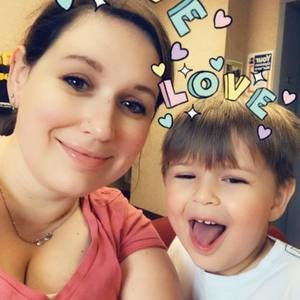 Meet your Posher, Laura